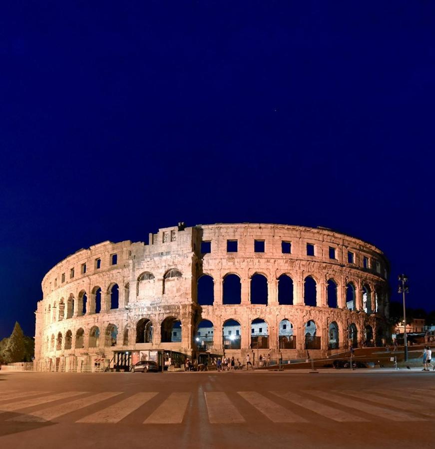 Top App 5 Min Arena Amphitheater Pula Eksteriør billede